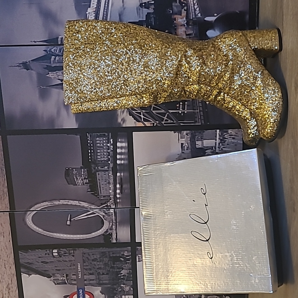 3” HEEL GOLD GLITTER GOGO BOOTS WITH SIDE ZIPPER IN BOX